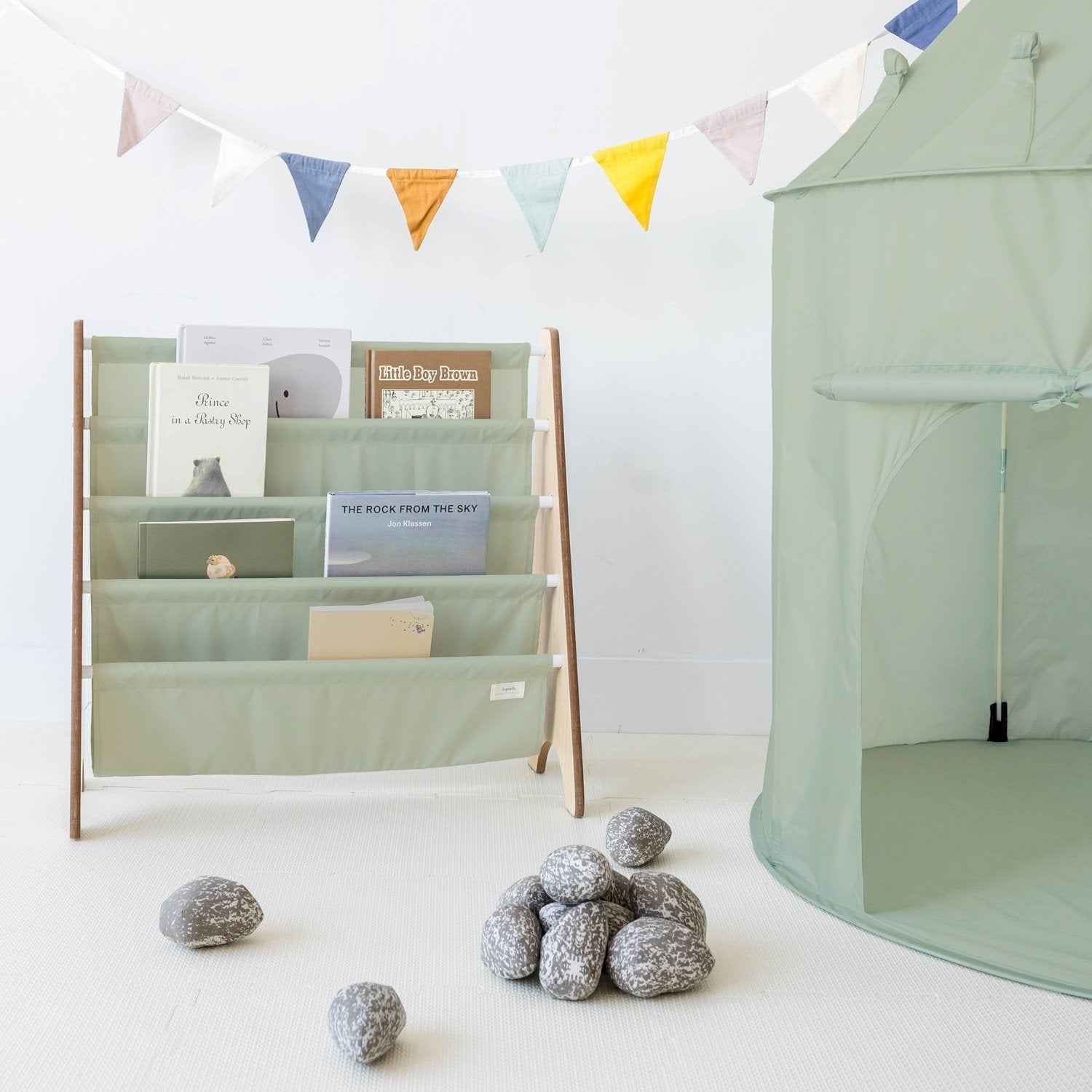 84b6ee08f64fd424142f163979483feb